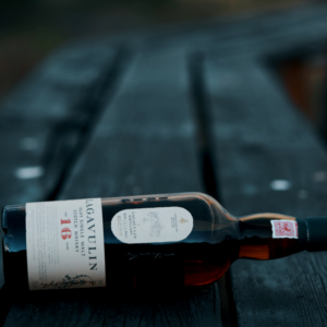 Degustracja Lagavulin w The Whisky Hub