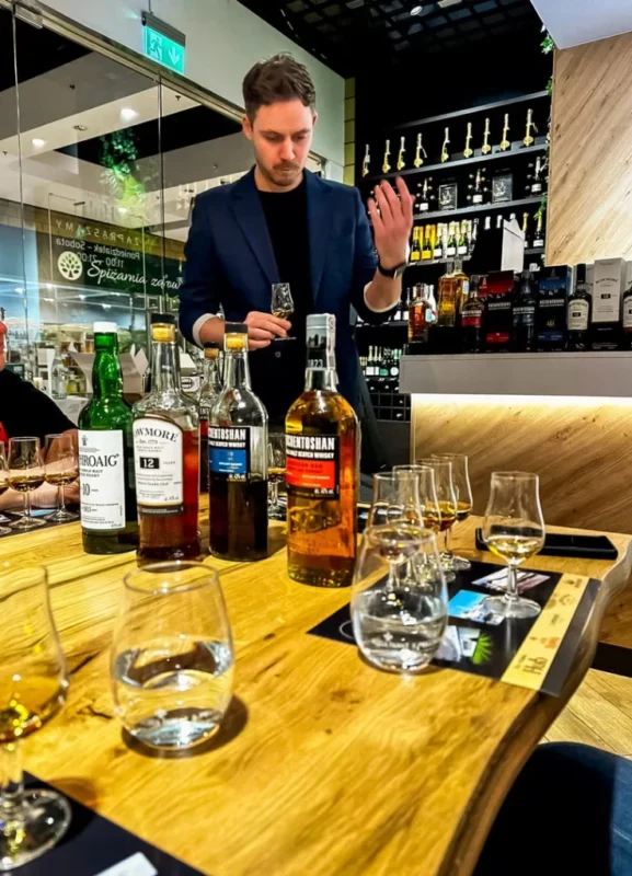 whiskyhub-degustacje-15-738x1024