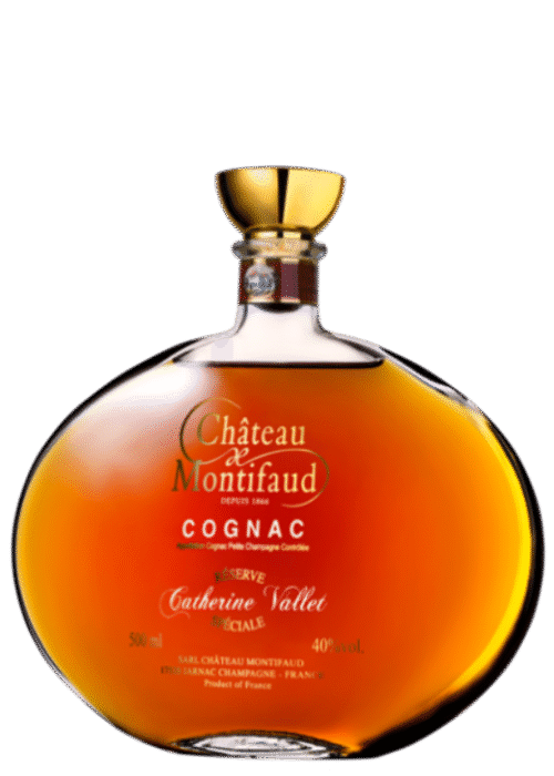 Butelka Chateau de Montifaud RSCV 40% 500ml w pudełku – francuski koniak z regionu Cognac o karmelowym, kwiatowym i orzechowym aromacie, z gładkim, pełnym i wytrawnym smakiem oraz długim, korzennym i złożonym finiszem.