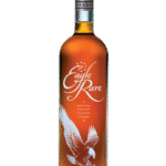 Eagle Rare 10YO – intensywny bourbon o pełnym, drewnianym smaku, z delikatnym, gładkim finiszem.