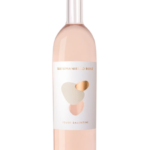 Butelka Feudi Salentini Susumaniello Salento Rosé 0,75L – włoskie różowe wino z regionu Salento o owocowym i różanym charakterze.