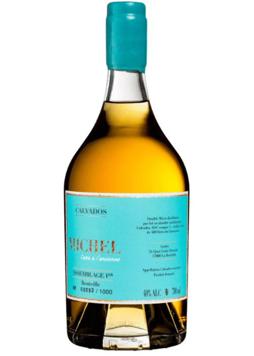 Butelka Godet Calvados Michel 40% 0,7L – francuski calvados z Normandii o jabłkowym, owocowym i waniliowym aromacie oraz delikatnym, gładkim i słodkim smaku z krótkim, łagodnym i owocowym finiszem