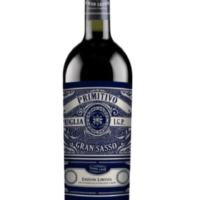 Butelka Gran Sasso Primitivo IGP 0,75L – włoskie czerwone wino z regionu Puglia o korzennym, wiśniowym i owocowym charakterze.