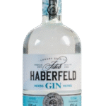Butelka Jakob Haberfeld Gin Herbs 43% 500ml – niemiecki gin o intensywnym aromacie korzennym i ziołowym, z wyrazistym smakiem i długim, ziołowym finiszem.