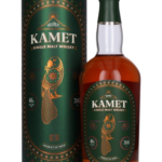 Kamet Indian Single Malt Whisky 46% 0.7L – indyjska whisky single malt dojrzewająca u podnóża Himalajów, o korzennym i owocowym profilu z długim finiszem