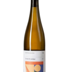 Butelka Kamil Barczentewicz Gewurztraminer 0,75L – wytrawne wino białe z Podkarpacia o korzennym, kwiatowym i owocowym charakterze.