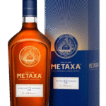 Butelka Metaxa 12* 40% 0,7L – grecka brandy z regionu Samos o karmelowym, owocowym i ziołowym aromacie oraz bogatym, intensywnym i pełnym smaku