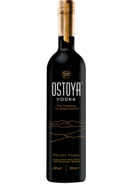 Butelka Ostoya The Charcoal Filtered Black 0,7L – polska wódka premium filtrowana przez węgiel drzewny o wyjątkowym dymnym charakterze