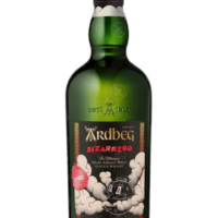 Ardbeg Bizarre BQ 0,7L 50,9% – Grillowy Dym i Torf w Najbardziej Nieoczywistej Odsłonie