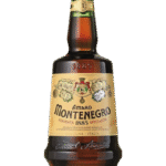 Butelka Amaro Montenegro 0.7L – włoski likier ziołowy o intensywnym aromacie cytrusów, przypraw i ziół, z bogatym, gorzkim smakiem i wytrawnym finiszem