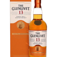 Butelka Glenlivet 13YO First Fill American Oak 0,7L – szkocka whisky single malt z regionu Speyside, dojrzewająca w beczkach po bourbonie, z nutami jabłek, kokosa i wanilii.