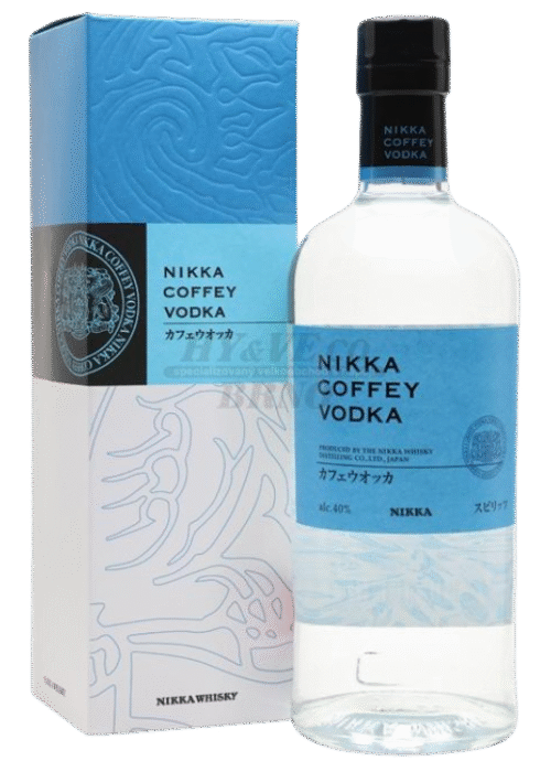 Butelka japońskiej wódki Nikka Coffey Vodka 0,7L 40% w eleganckim kartoniku – czysta i mineralna wódka z Japonii.