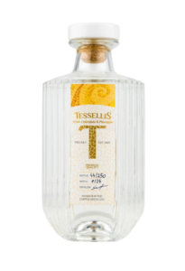 TESELLIS WÓDKA BIAŁA CZEKOLADA Z ANANASEM 40% 0.7L+KARTONIK